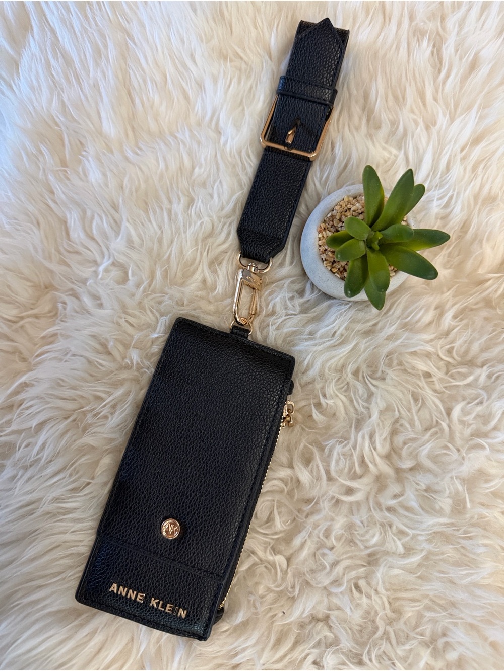 Anne Klein Black Pebbled vegan Vertical Slim Wristlet Bifold Wallet w/IDwindow